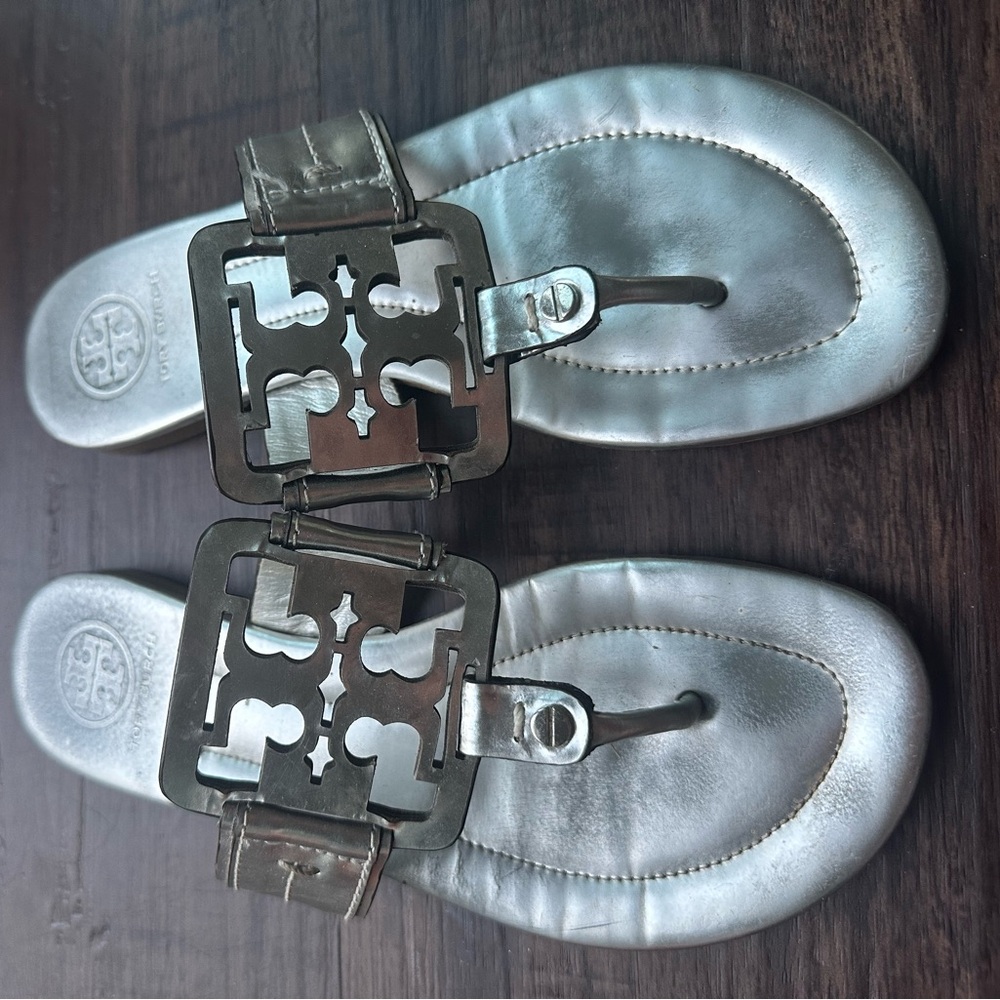 Tory Burch silver sandals size 6.5